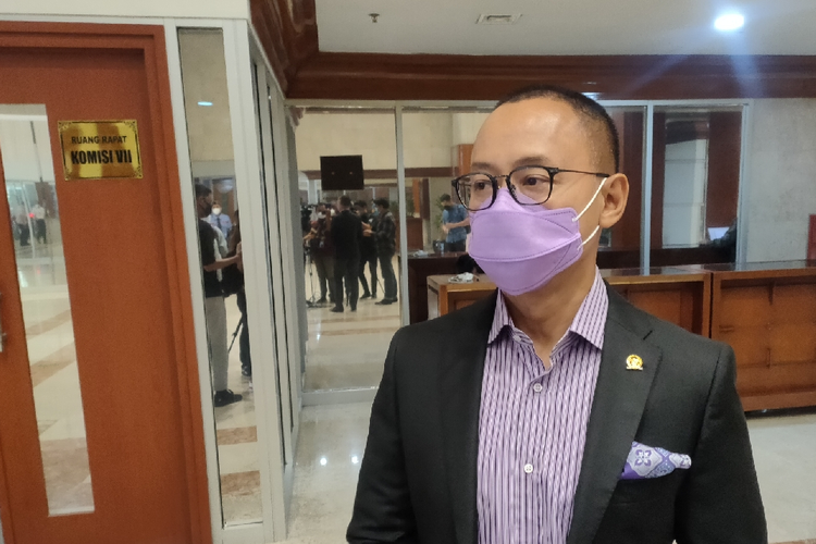 Wakil Ketua Komisi VII DPR dari Fraksi PAN Eddy Soeparno ditemui di Kompleks Parlemen Senayan, Jakarta, Rabu (12/1/2022).