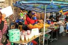 Pedagang Jajanan Takjil di Jalan Panjang Mendapatkan Dagangannya dari Pemasok