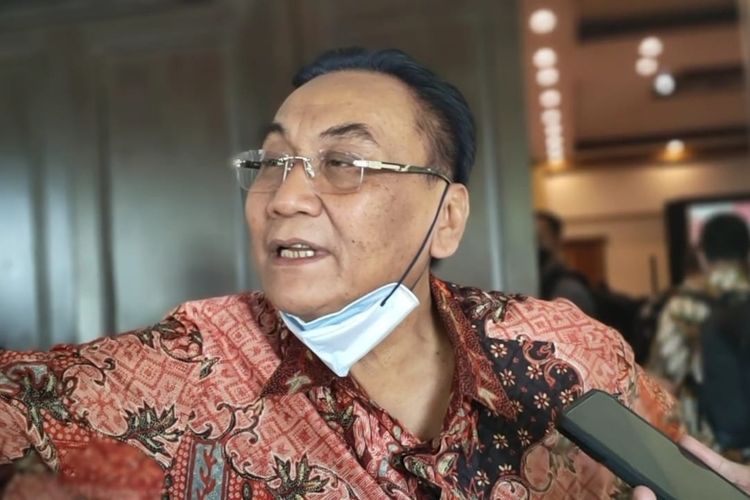 Ketua Dewan Perwakilan Daerah (DPD) Jawa Tengah, sekaligus Ketua Badan Pemenangan Pemilu (Bappilu) Partai Demokrasi Indonesia Perjuangan (PDI-P) Bambang Wuryanto atau Bambang Pacul