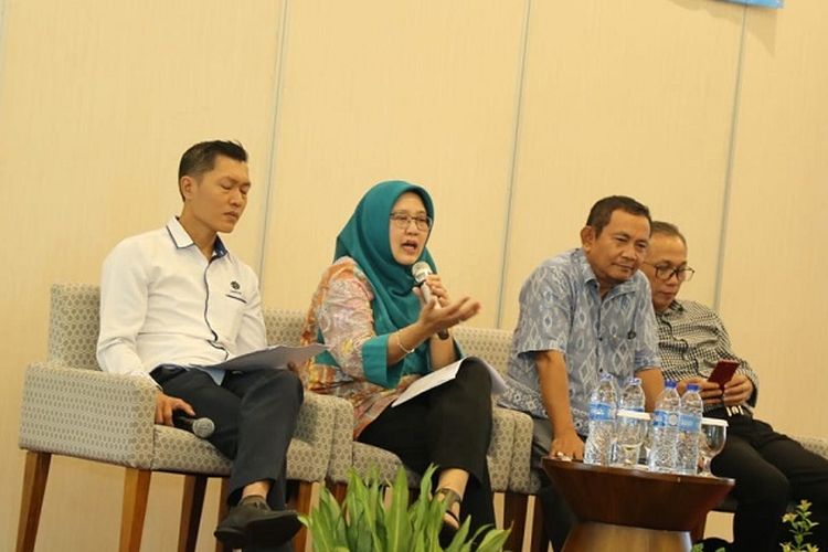 Acara Dialog Pembuatan Perjanjian Kerja Bersama (PKB) yang berkualitas yang dihadiri perwakilan dinas ketenagakerjaan, manajemen perusahaan serta serikat pekerja /buruh di kawasan Jakarta, Bekasi dan Depok