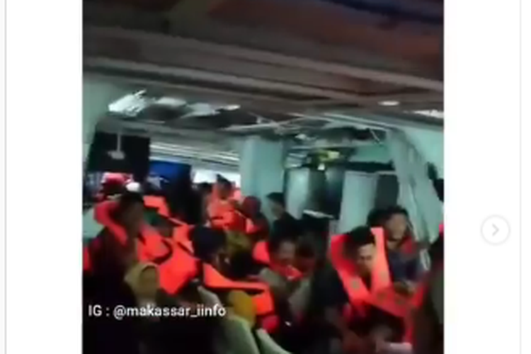 Video kepanikan penumpang kapal