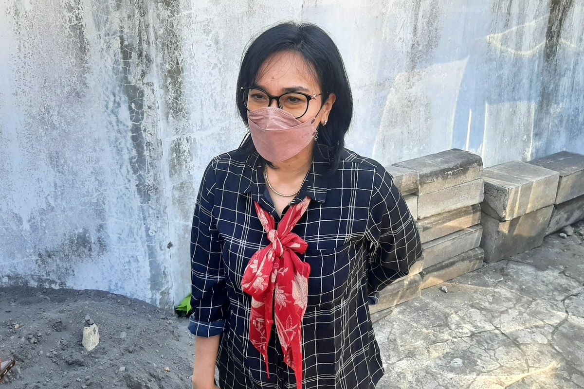 Inspektur Jenderal Kementerian Pendidikan, Kebudayaan, Riset dan Teknologi (Kemendikbudristek) Chatarina Muliana Girsang saat menemui wartawan usai berkoordinasi dengan Ombudsman RI Perwakilan DI Yogyakarta (DIY).