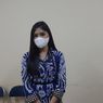 Erina Gudono Kenakan Batik dari Malioboro dan Sepatu Lokal Saat Jadi Moderator di UGM