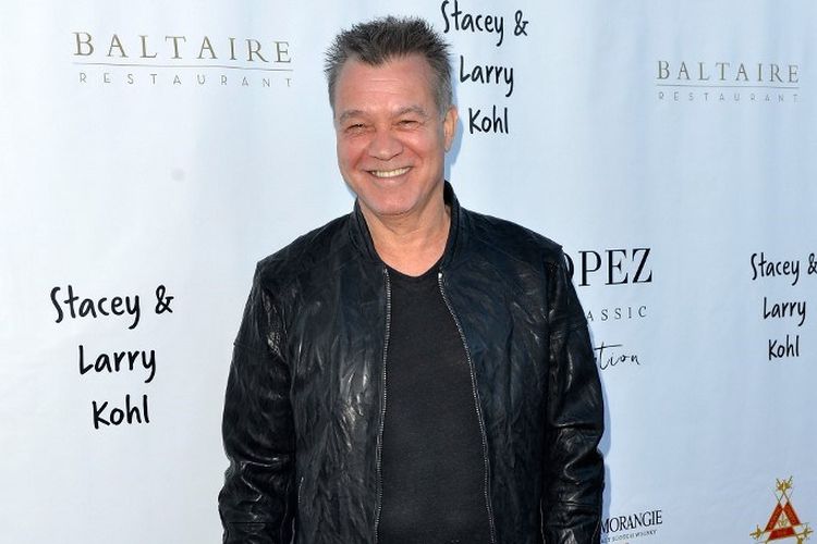 Rocker Eddie Van Halen menghadiri acara George Lopez Foundation 10th Anniversary Celebration Party di Baltaire, Los Angeles, California, pada 30 April 2017.