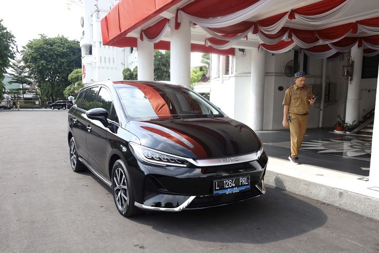 Pemkot Surabaya Lelang 83 Kendaraan Dinas, Beralih ke Listrik