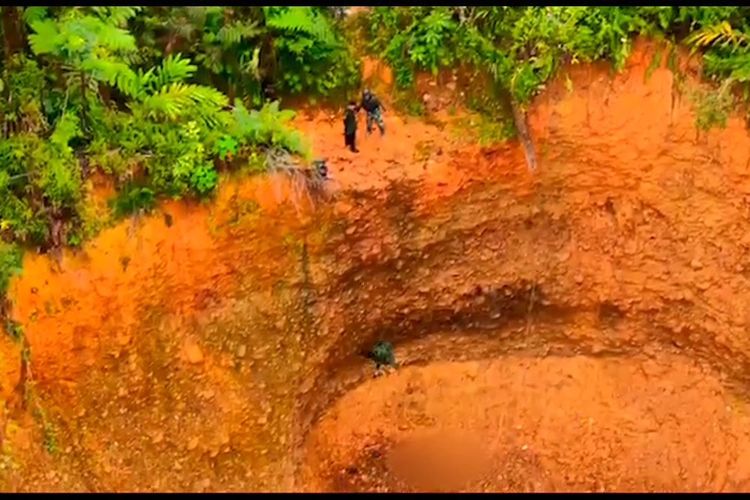 Jenazah Korban Penembakan di Yahukimo Papua Dievakuasi dari Dasar Jurang Sedalam 50 Meter