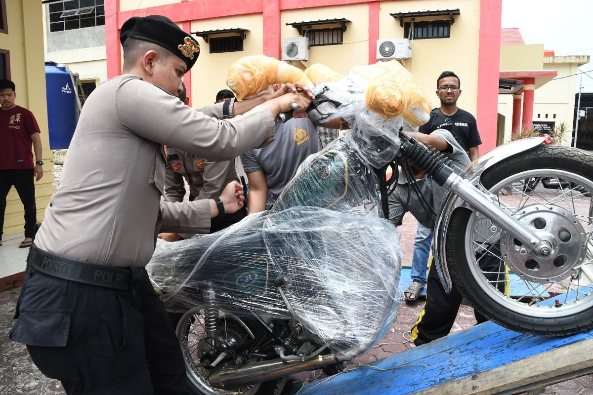Barang selundupan di Mapolres Aceh Timur, Senin (16/5/2025)