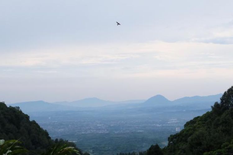 Pemandangan dari TNG Halimun-Salak, perkemahan Sukamantri.
