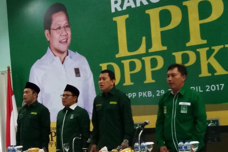 Ketua LPP PKB Marwan Jafar, Ketum PKB Muhaimin Iskandar dan Sekjen PKB Abdul Kadir Karding saat membuka Rakornas LPP PKB di Kantor DPP PKB, Sabtu (29/4/2017).