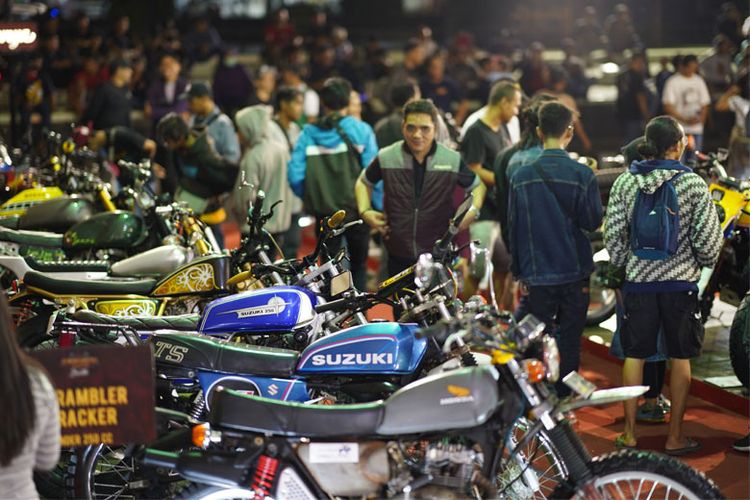 Suasana area pameran Suryanation Motorland 2019