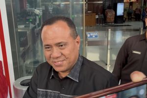 Ditanya Isi Amplop Bupati Kuansing Hilang 2.000 SGD, Ketua DPRD: Saya Enggak Tahu