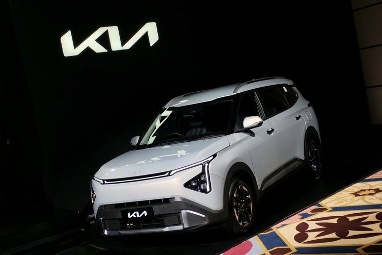 Kia Rombak Lini Produk, Carens EV dan Sorento HEV Meluncur Tahun Ini