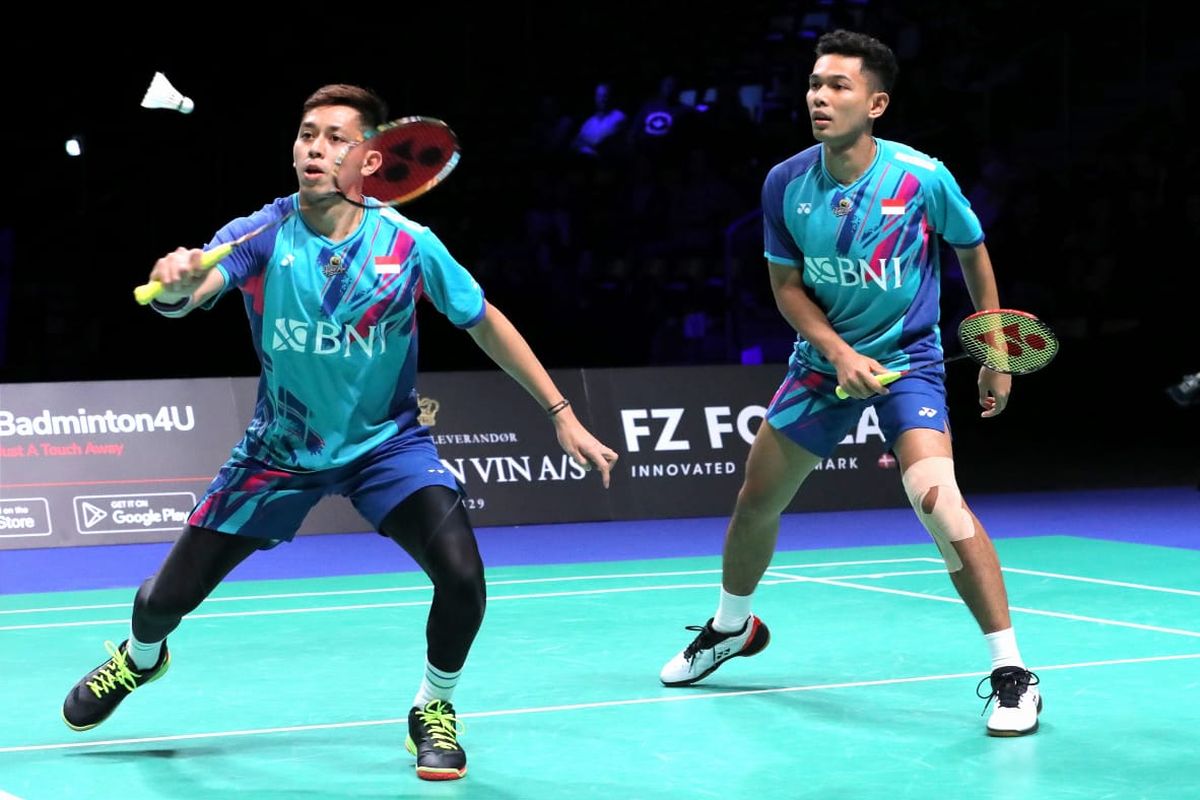 Fajar Alfian/Muhammad Rian Ardianto saat berlaga di semifinal Denmark Open 2022, pada Sabtu (22/10/2022) malam WIB. Terkini, Fajar/Rian menghadapi ganda putra China, Liu Yu Chen/Ou Xuan Yi, pada semifinal BWF World Tour Finals 2022, Sabtu (10/12/2022) sore WIB. Fajar/Rian takluk dari pasangan China via rubber game.