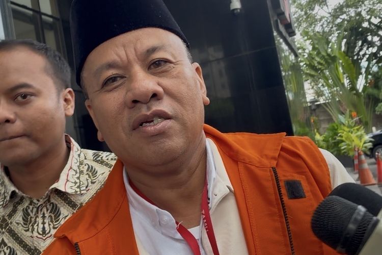 KPK Duga Uang dalam Amplop Menhut Raja Juli dari Bupati Kuansing Tak Utuh Dikembalikan