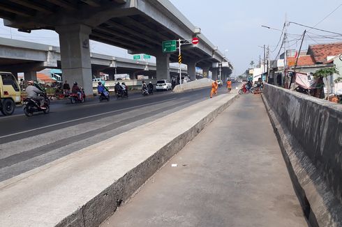 Tak Dibongkar, Trotoar di Tengah Jalan Raya Kalimalang Diprediksi Tak Bikin Macet