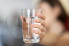 7 Manfaat Minum Air Putih yang Harus Diketahui Siswa