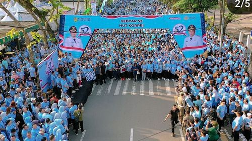 Atribut Biru Marak di Pemkot Medan, Apa Komentar Bobby?