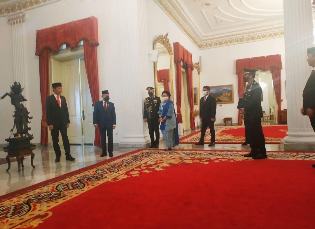 Senyum Megawati Saat Hadir di Istana Usai Pertemuan dengan Jokowi di Batutulis