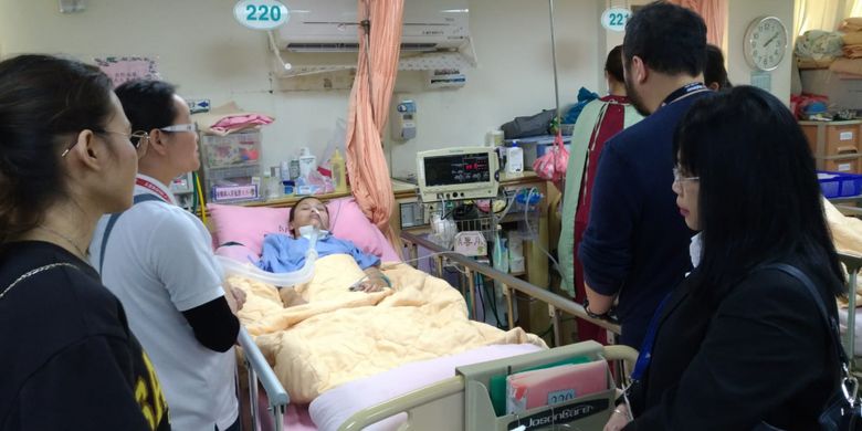 Shinta Danuar (26) pekerja migran legal Indonesia (TKI) di Taiwan asal Banyumas, Jawa Tengah yang menderita lumpuh permanen sedang dirawat di Heping Hospital Hsinchu, Taiwan.