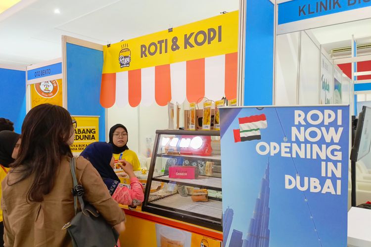 Roti & Kopi (Roti Ropi) di Indonesia Licensing Expo (ILE) 2023 di JIExpo, Kemayoran, Jum'at (13/10/2023).