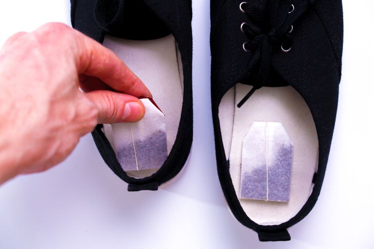 Image result for Inilah 7 Cara Ampuh Hilangkan Bau Sepatu