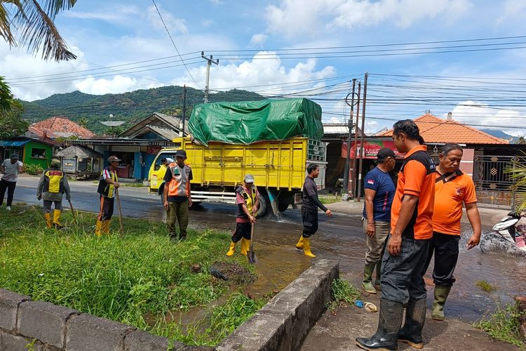 Jalur Singaraja-Gilimanuk Banjir, Dipicu Gorong-gorong Sempit dan Drainase Tersumbat