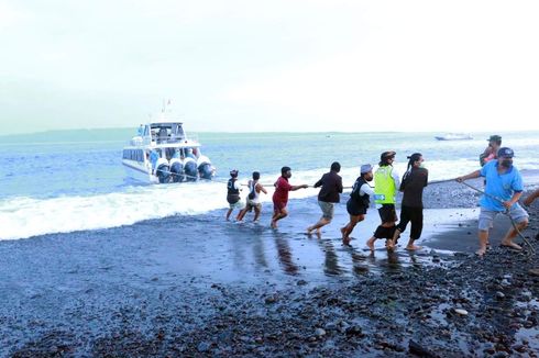 Warga Tolak Kapal Pembawa Bocah Demam Tinggi Berlabuh, Terombang-ambing di Laut Satu Jam