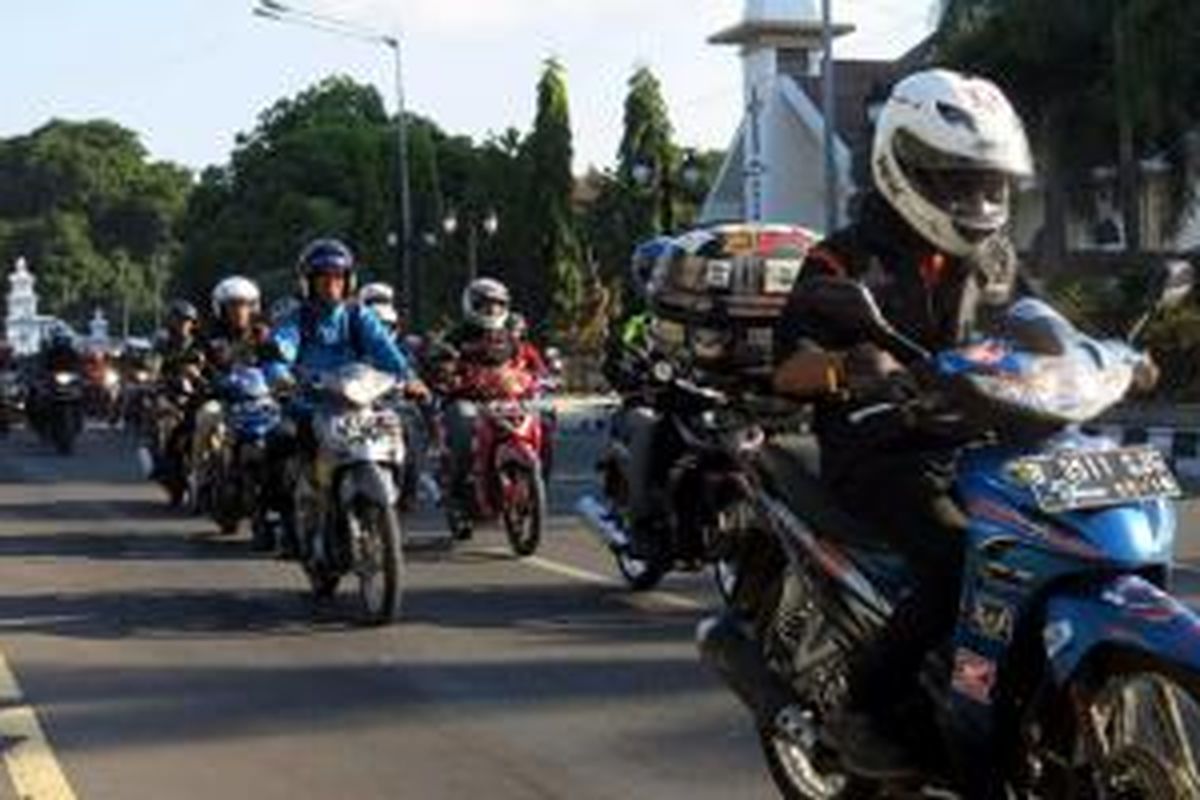 Ratusan biker ramaikan Jambore Honda Revo di Solo.