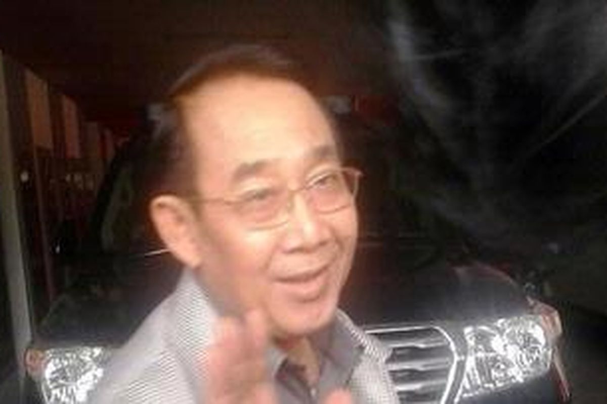 Sumaryoto mendatangi DPP PDI-P pada Selasa (6/11/2012). Ia membantah kedatangannya terkait laporan Dahlan Iskan.