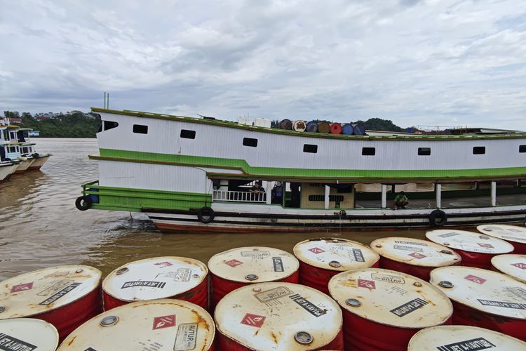 Pelaku Usaha Angkutan Sungai Minta Pemerintah Benahi Aturan Tarif Penyebrangan