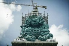 Patung GWK Akhirnya Tegak Berdiri Setelah 28 Tahun