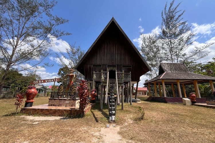 Cara Wisata ke Rumah Betang Pasir Panjang di Kalimantan Tengah