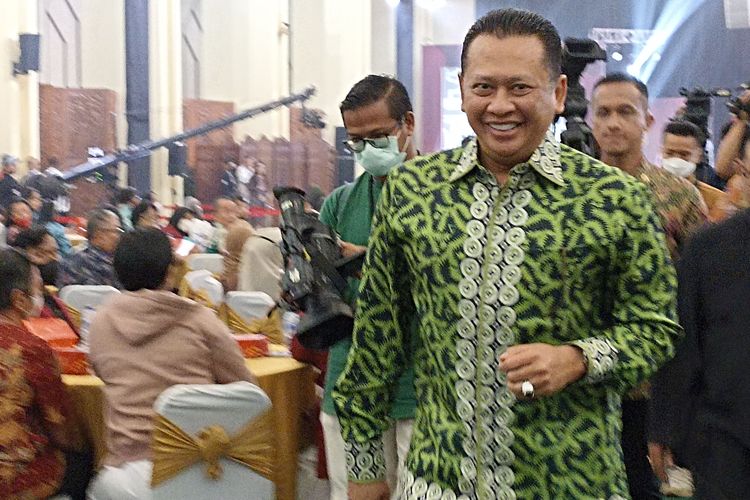 Ketua Majelis Permusyawaratan Rakyat (MPR) Bambang Soesatyo mengaku sepakat jika gubernur tidak dipilih langsung oleh masyarakat melalui pemilu, melainkan ditunjuk pemerintah pusat, Minggu (5/2/2023).