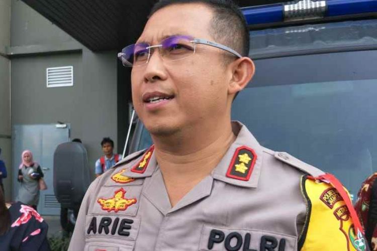 Wakil Kapolres Jakarta Pusat AKBP Arie Ardian di Apartemen Green Pramuka City, Kamis (10/1/2019).