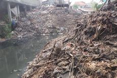Gunung Sampah di Kali Cipinang Sempat Jadi TPS