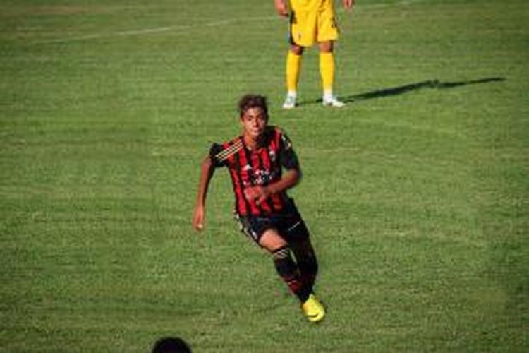 Gelandang muda berbakat milik AC Milan, Hachim Mastour .