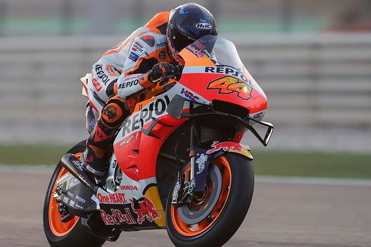 Pol Espargaro saat sesi tes pertama di Qatar