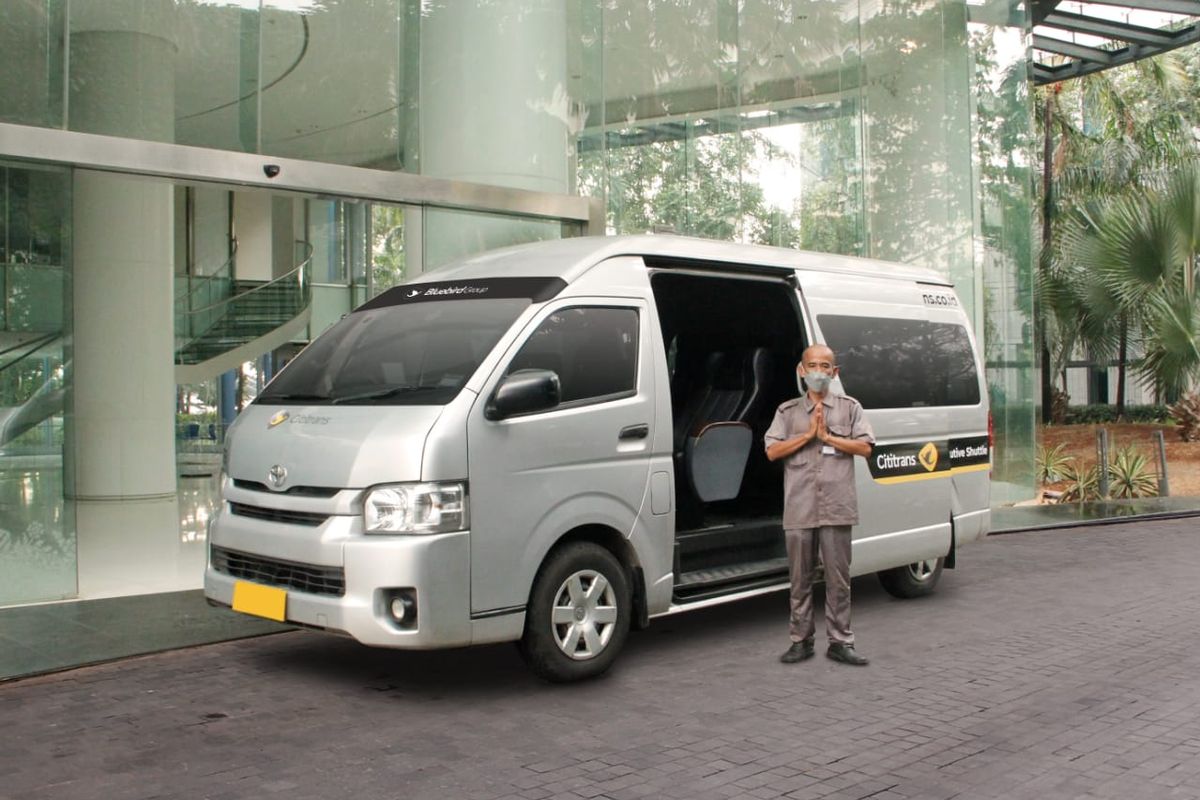 Cititrans, layanan shuttle dari Blue Bird, kini melayani rute Jakarta-Bandara. 