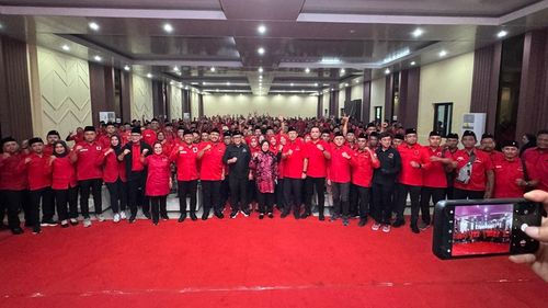 Sekjen PDI-P Optimistis Risma-Gus Hans Jadi Jalan Perubahan untuk Jatim