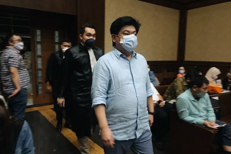 Terdakwa kasus dugaan korupsi di PT Asabri (Persero) Heru Hidayat, dalam sidang tuntutan di Pengadilan Tindak Pidana Korupsi (Tipikor) Jakarta, Senin (6/12/2021). Heru dituntut jaksa penuntut umum (JPU) Kejaksaan Agung pidana hukuman mati 