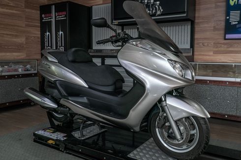 Bertemu Matik Jadul Yamaha Majesty 400