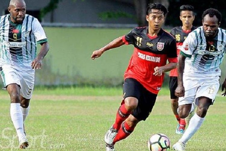 Pemain PS Mojokerto Putra yang menjadi Top Skor Liga 2 2018, Indra Setiawan.
