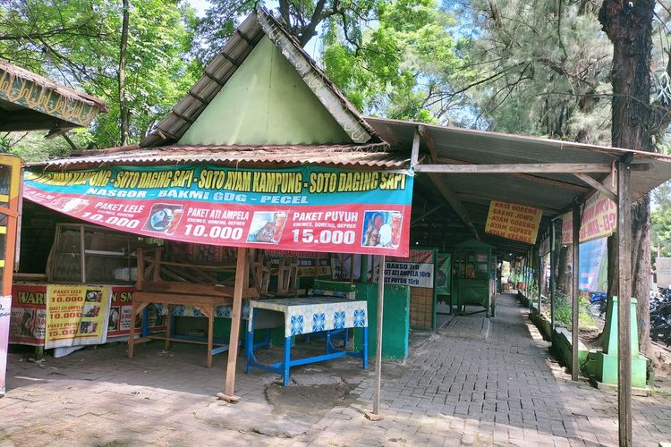 Kondisi Shelter Manahan, Kawasan Stadion Manahan, Kota Solo, Jawa Tengah, Jumat (8/4/2022)