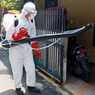 Karantina Wilayah, Warga Kemuning V Rawa Lumbu Buat Disinfektan Otomatis dengan Sensor