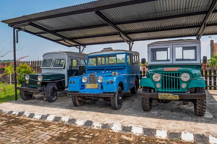 Koleksi mobil kuno di Museum Sejarah Perang Dunia, Tarakan, Kalimantan Utara