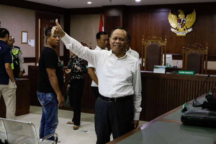 Terdakwa kepemilikan senjata api ilegal, Habil Marati menjalani sidang putusan di Pengadilan Negeri Jakarta Pusat, Senin (27/1/2020). Ia divonis hukuman satu tahun penjara.
