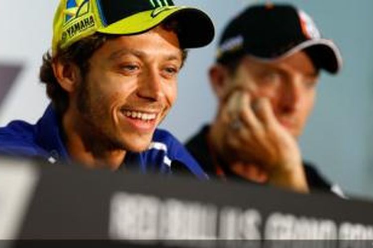 Pebalap Yamaha Factory Racing, Valentino Rossi, berbicara kepada media pada konferensi pers GP Amerika Serikat, Kamis (18/7/2013).