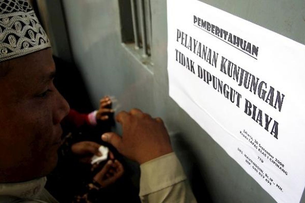 Ilustrasi LP Cipinang: Berkumpul bersama keluarga menjadi idaman bagi sebagian narapidana (warga binaan) yang merayakan Lebaran di Lembaga Permasyarakatan Cipinang, Jakarta Timur, Rabu (1/10/2008).