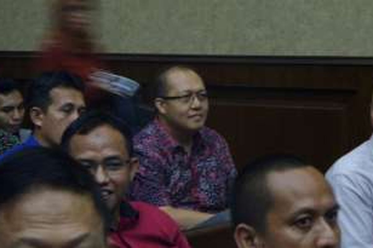 Ketua Fraksi PKS Selamat Nurdin menjadi saksi dalam sidang suap reklamasi atas terdakwa Presiden Direktur PT Agung Podomoro Land Ariesman Widjaja dan asistennya Trinanda Prihantoro di Pengadilan Tipikor, Rabu (20/7/2016). 