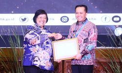 Panen Apresiasi dari Menteri LHK, Pj Gubernur Sumsel dan Jajaran Terima Penghargaan ProKlim 2023 